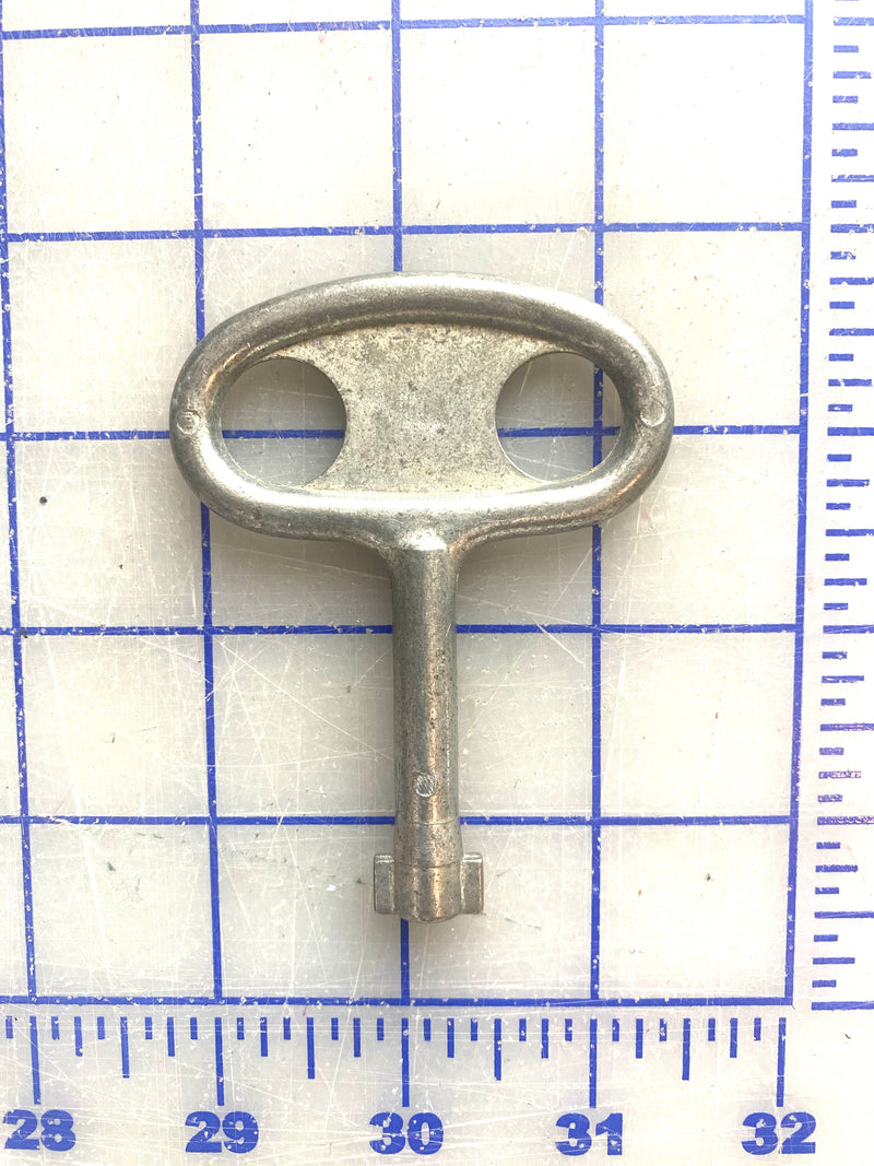 11255 Key, MPSG/HSG 10, 12, and 19/20,  This key was also used on the Elliott/Genmac MPSD/HSD 12, 17, and 21 Diesel generators